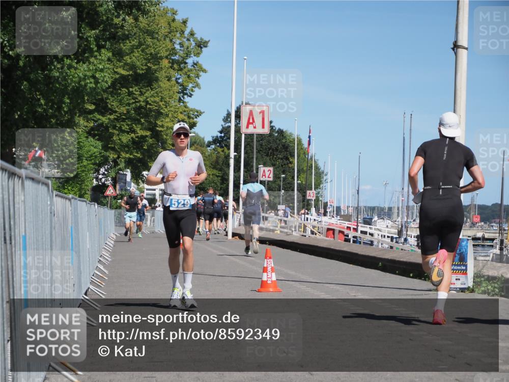 17.08.2025 - KN Förde Triathlon 2025 KatJ http://msf.ph/oto/8592349 17.08.2025 13:38:07 Laufen 397, 529 meine-sportfotos.de