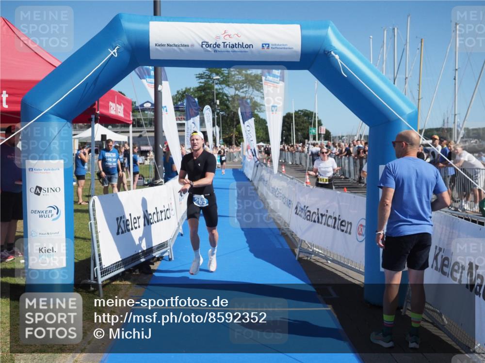 17.08.2025 - KN Förde Triathlon 2025 MichiJ http://msf.ph/oto/8592352 17.08.2025 11:57:39 Laufen 265 meine-sportfotos.de