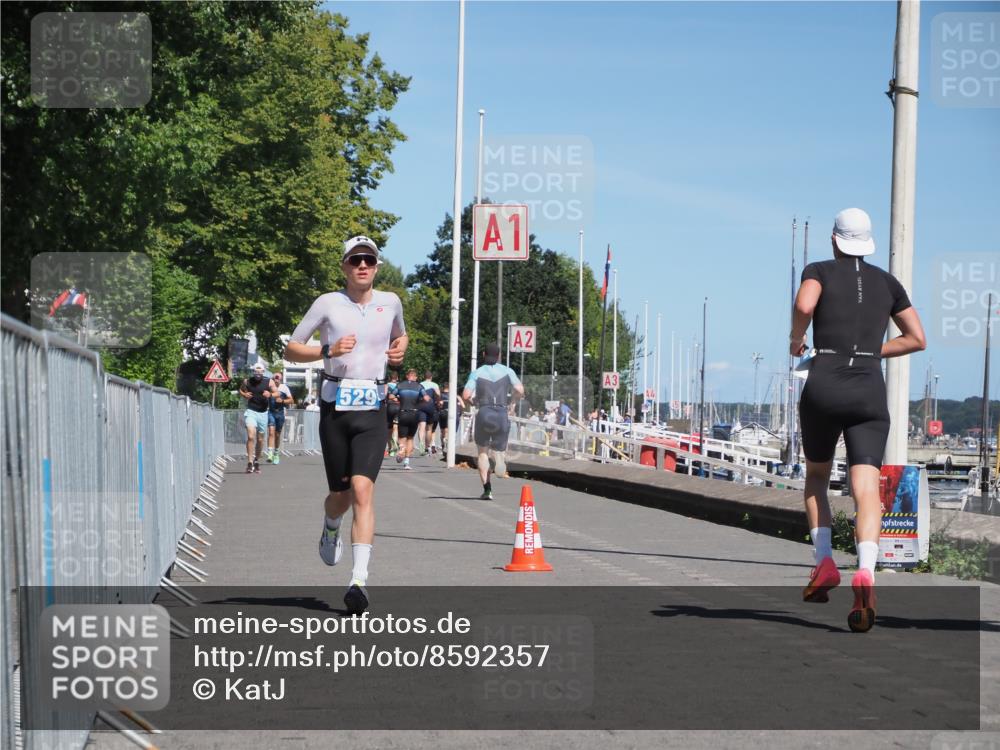 17.08.2025 - KN Förde Triathlon 2025 KatJ http://msf.ph/oto/8592357 17.08.2025 13:38:07 Laufen 397, 529 meine-sportfotos.de