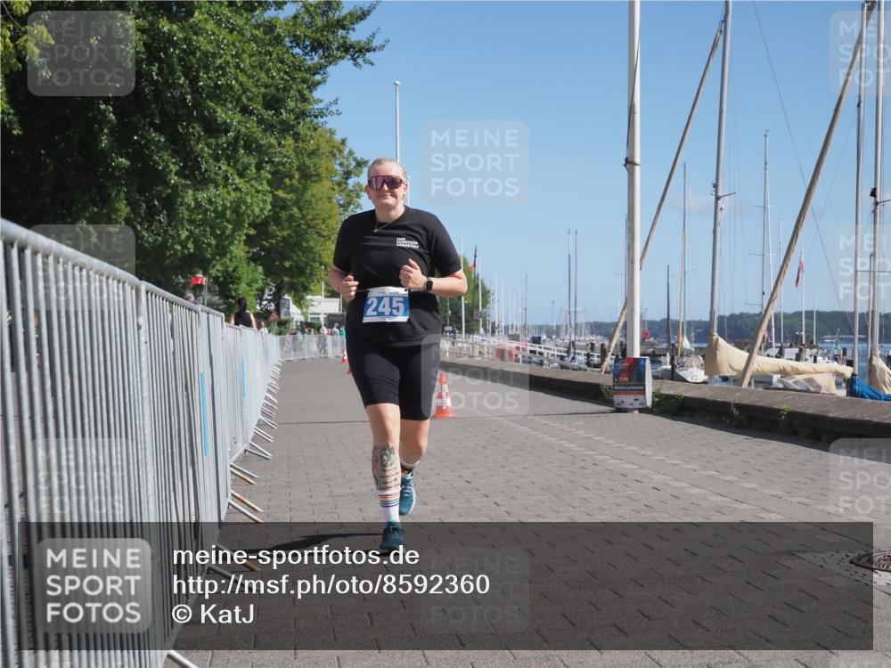 17.08.2025 - KN Förde Triathlon 2025 KatJ http://msf.ph/oto/8592360 17.08.2025 10:59:06 Laufen 245 meine-sportfotos.de