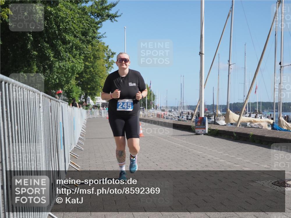 17.08.2025 - KN Förde Triathlon 2025 KatJ http://msf.ph/oto/8592369 17.08.2025 10:59:06 Laufen 245 meine-sportfotos.de