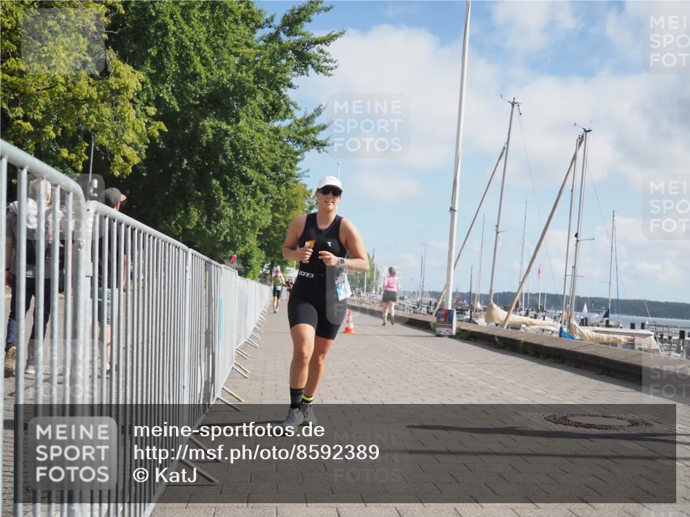 17.08.2025 - KN Förde Triathlon 2025 KatJ http://msf.ph/oto/8592389 17.08.2025 10:19:56 Laufen 198, 201 meine-sportfotos.de