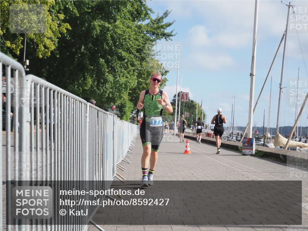 17.08.2025 - KN Förde Triathlon 2025 KatJ http://msf.ph/oto/8592427 17.08.2025 10:20:06 Laufen 177 meine-sportfotos.de