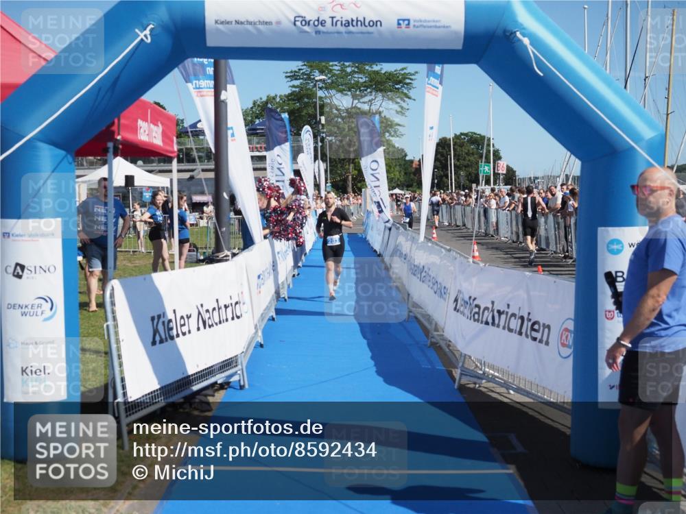 17.08.2025 - KN Förde Triathlon 2025 MichiJ http://msf.ph/oto/8592434 17.08.2025 11:57:44 Laufen 265, 283 meine-sportfotos.de