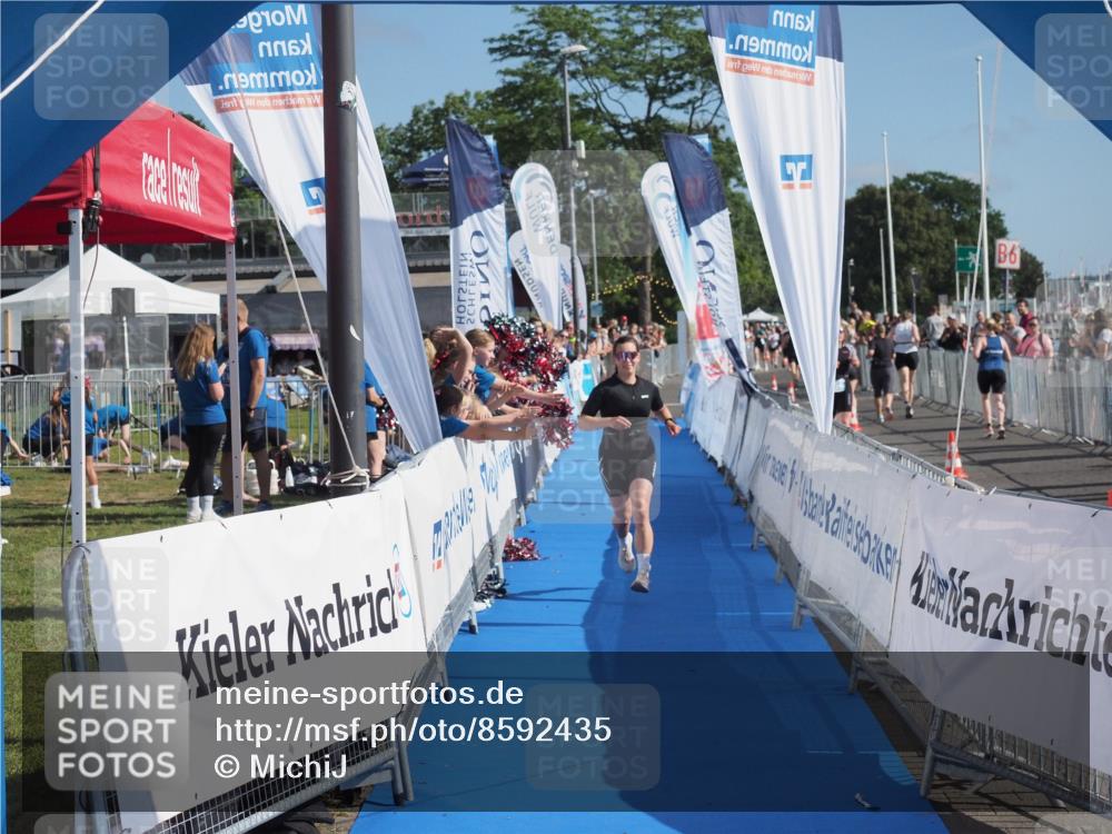17.08.2025 - KN Förde Triathlon 2025 MichiJ http://msf.ph/oto/8592435 17.08.2025 10:35:15 Laufen 228, 241 meine-sportfotos.de
