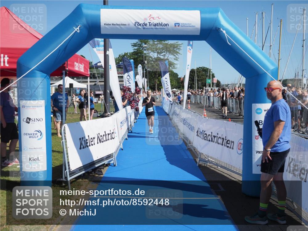 17.08.2025 - KN Förde Triathlon 2025 MichiJ http://msf.ph/oto/8592448 17.08.2025 11:57:44 Laufen 265, 283 meine-sportfotos.de