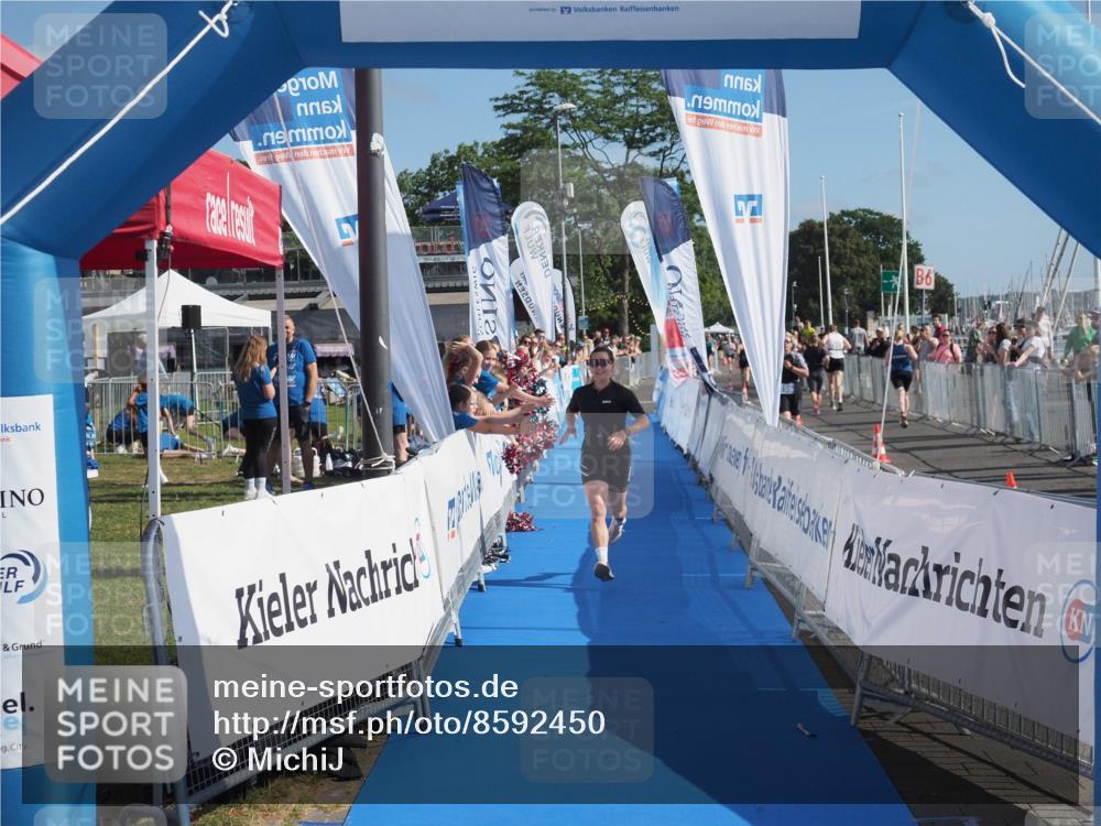 17.08.2025 - KN Förde Triathlon 2025 MichiJ http://msf.ph/oto/8592450 17.08.2025 10:35:15 Laufen 228, 241 meine-sportfotos.de
