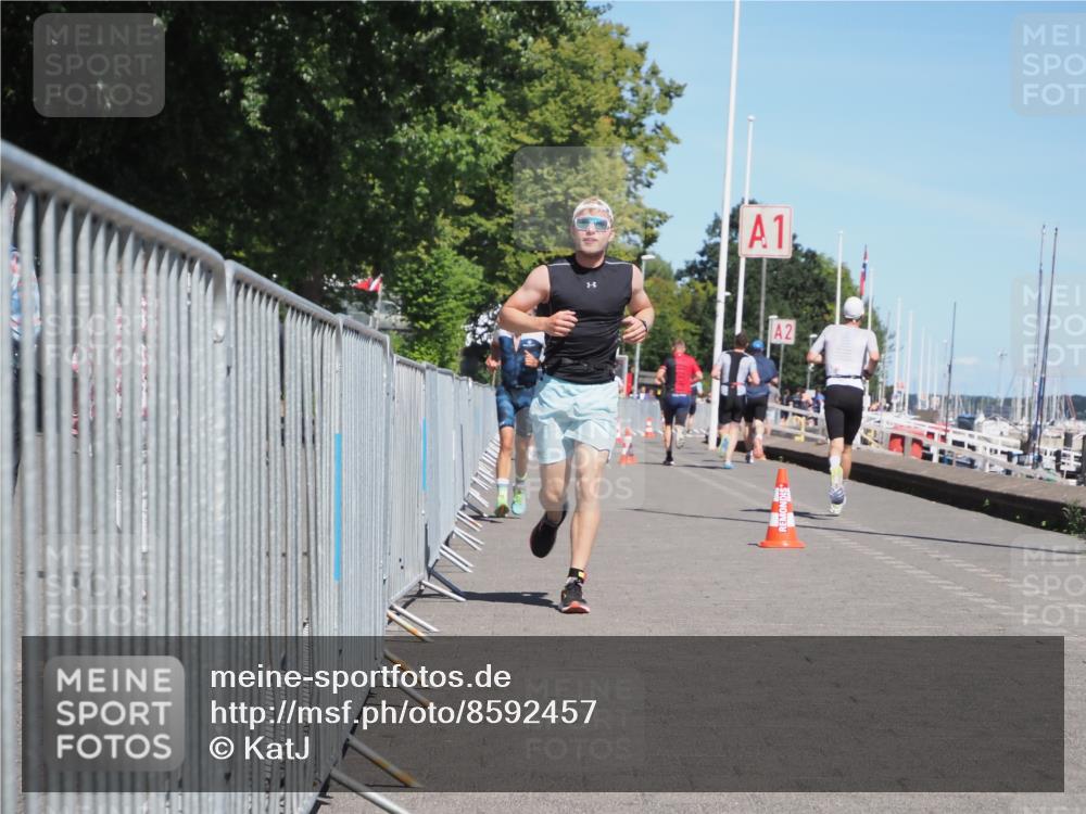 17.08.2025 - KN Förde Triathlon 2025 KatJ http://msf.ph/oto/8592457 17.08.2025 13:38:19 Laufen 416, 490 meine-sportfotos.de