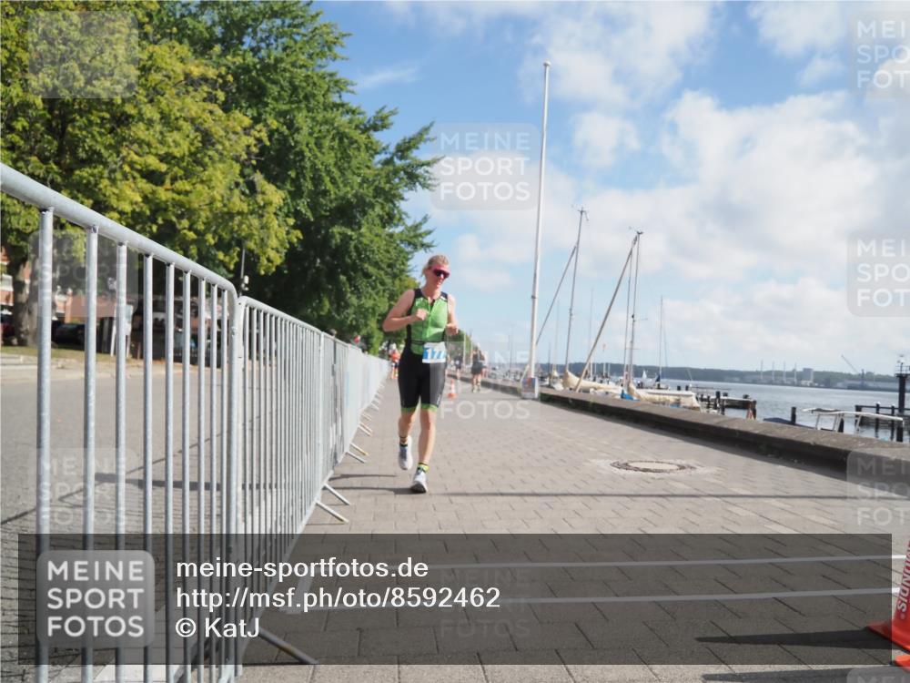 17.08.2025 - KN Förde Triathlon 2025 KatJ http://msf.ph/oto/8592462 17.08.2025 10:20:07 Laufen 177 meine-sportfotos.de