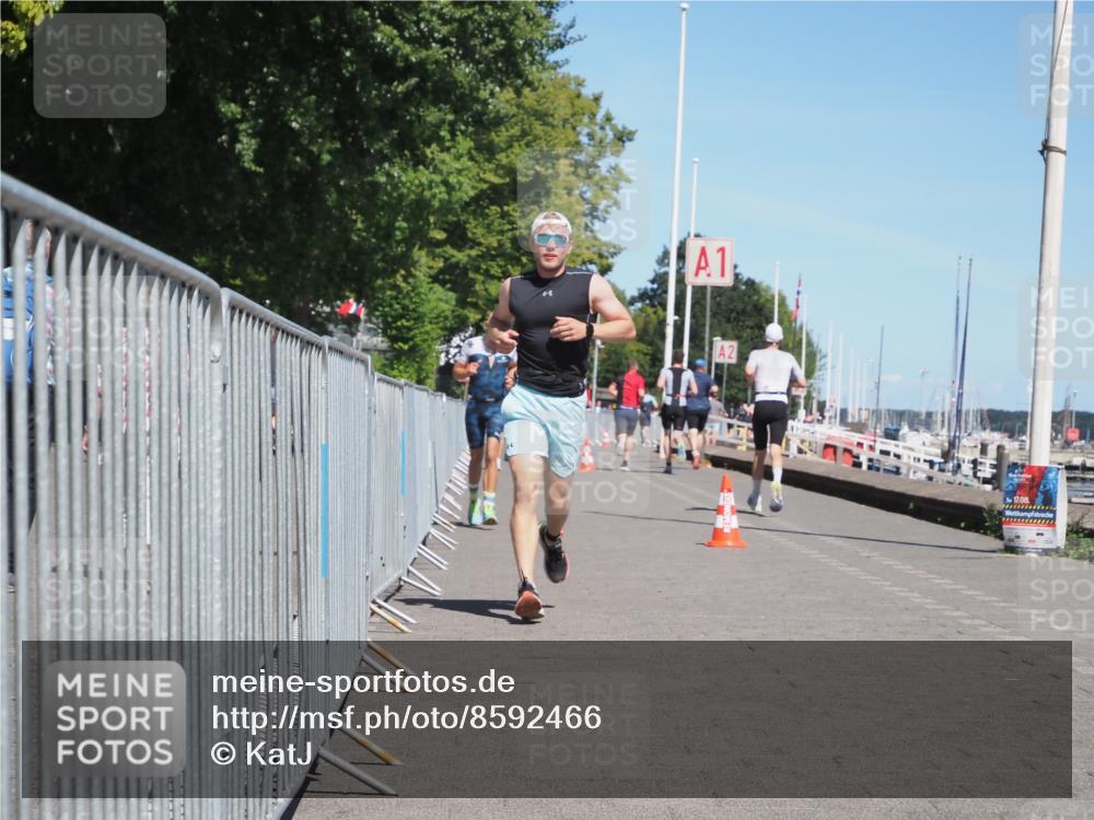 17.08.2025 - KN Förde Triathlon 2025 KatJ http://msf.ph/oto/8592466 17.08.2025 13:38:19 Laufen 416, 490 meine-sportfotos.de