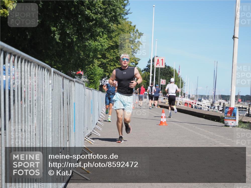 17.08.2025 - KN Förde Triathlon 2025 KatJ http://msf.ph/oto/8592472 17.08.2025 13:38:19 Laufen 416, 490 meine-sportfotos.de