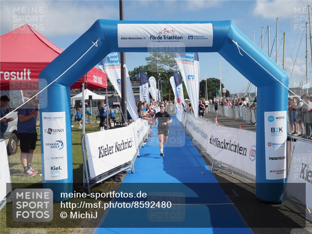 17.08.2025 - KN Förde Triathlon 2025 MichiJ http://msf.ph/oto/8592480 17.08.2025 10:35:16 Laufen 228 meine-sportfotos.de