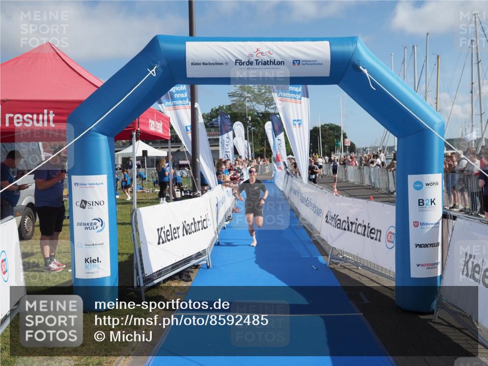17.08.2025 - KN Förde Triathlon 2025 MichiJ http://msf.ph/oto/8592485 17.08.2025 10:35:16 Laufen 228 meine-sportfotos.de