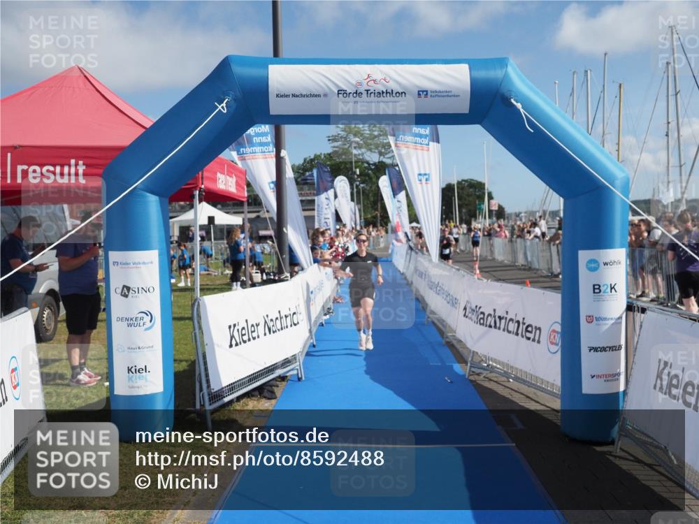 17.08.2025 - KN Förde Triathlon 2025 MichiJ http://msf.ph/oto/8592488 17.08.2025 10:35:16 Laufen 228 meine-sportfotos.de