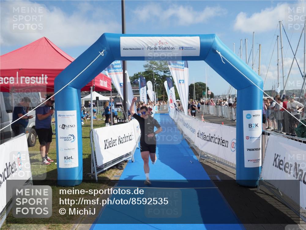 17.08.2025 - KN Förde Triathlon 2025 MichiJ http://msf.ph/oto/8592535 17.08.2025 10:35:17 Laufen 228 meine-sportfotos.de
