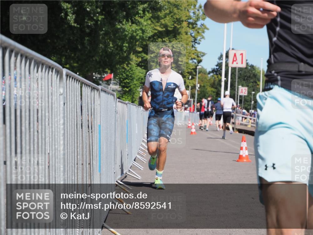 17.08.2025 - KN Förde Triathlon 2025 KatJ http://msf.ph/oto/8592541 17.08.2025 13:38:22 Laufen 416, 459, 490 meine-sportfotos.de