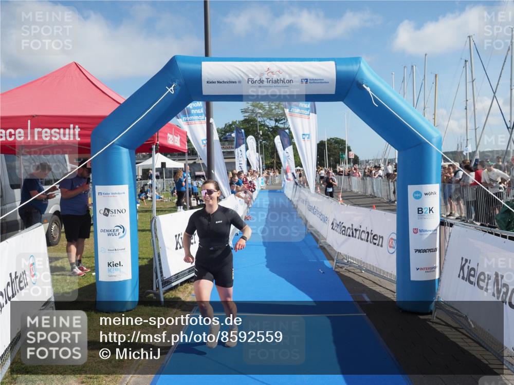 17.08.2025 - KN Förde Triathlon 2025 MichiJ http://msf.ph/oto/8592559 17.08.2025 10:35:18 Laufen 228 meine-sportfotos.de