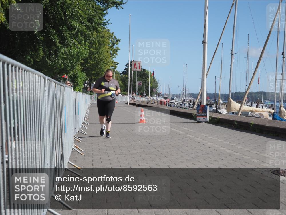 17.08.2025 - KN Förde Triathlon 2025 KatJ http://msf.ph/oto/8592563 17.08.2025 11:02:03 Laufen 238 meine-sportfotos.de