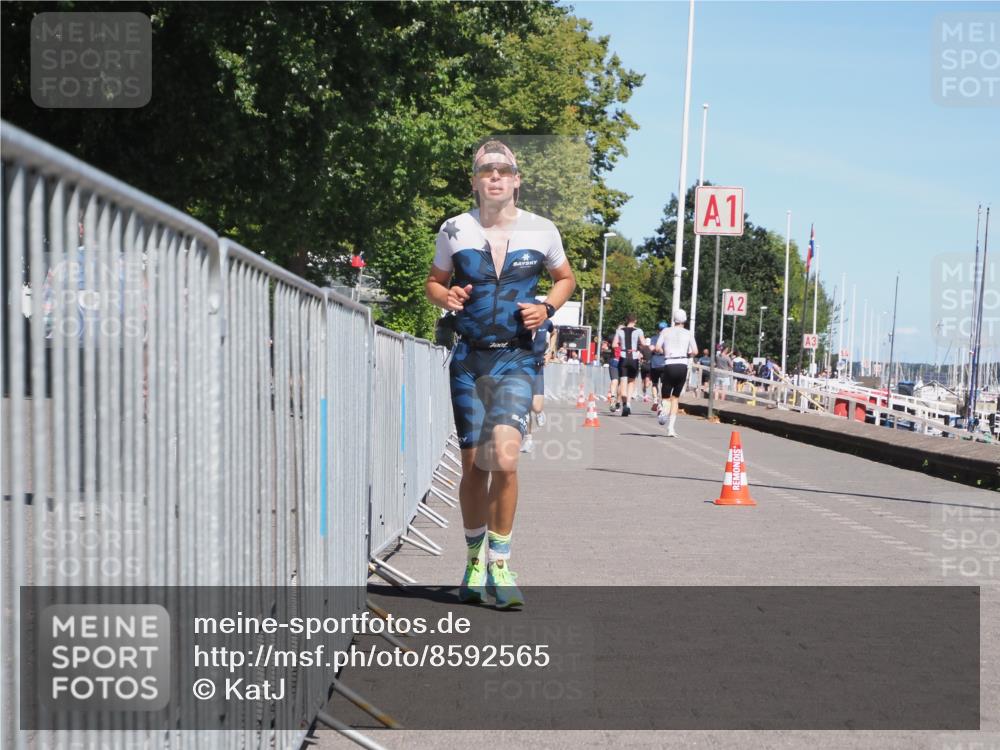 17.08.2025 - KN Förde Triathlon 2025 KatJ http://msf.ph/oto/8592565 17.08.2025 13:38:23 Laufen 416, 459, 490 meine-sportfotos.de