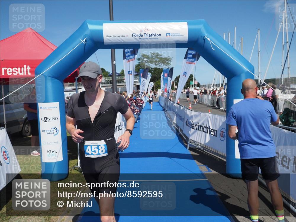 17.08.2025 - KN Förde Triathlon 2025 MichiJ http://msf.ph/oto/8592595 17.08.2025 13:52:35 Laufen 450, 458 meine-sportfotos.de