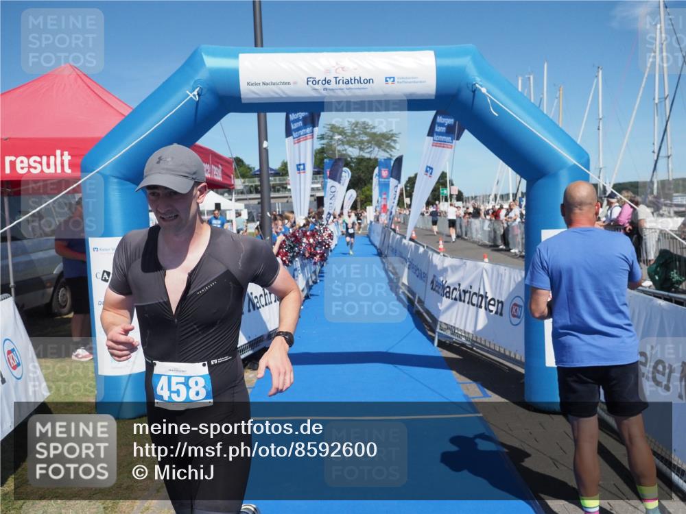 17.08.2025 - KN Förde Triathlon 2025 MichiJ http://msf.ph/oto/8592600 17.08.2025 13:52:35 Laufen 450, 458 meine-sportfotos.de