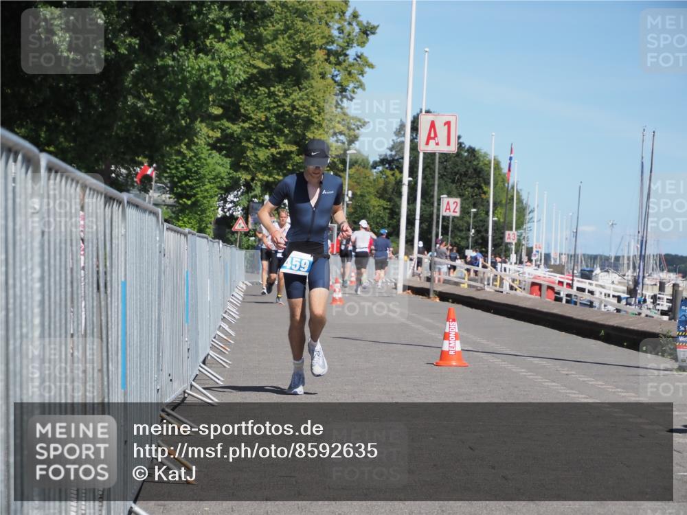 17.08.2025 - KN Förde Triathlon 2025 KatJ http://msf.ph/oto/8592635 17.08.2025 13:38:27 Laufen 416, 459 meine-sportfotos.de
