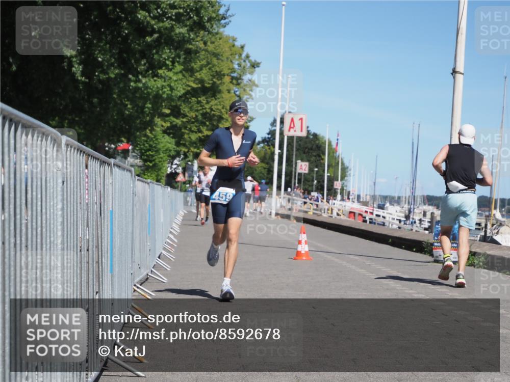 17.08.2025 - KN Förde Triathlon 2025 KatJ http://msf.ph/oto/8592678 17.08.2025 13:38:28 Laufen 416, 459 meine-sportfotos.de