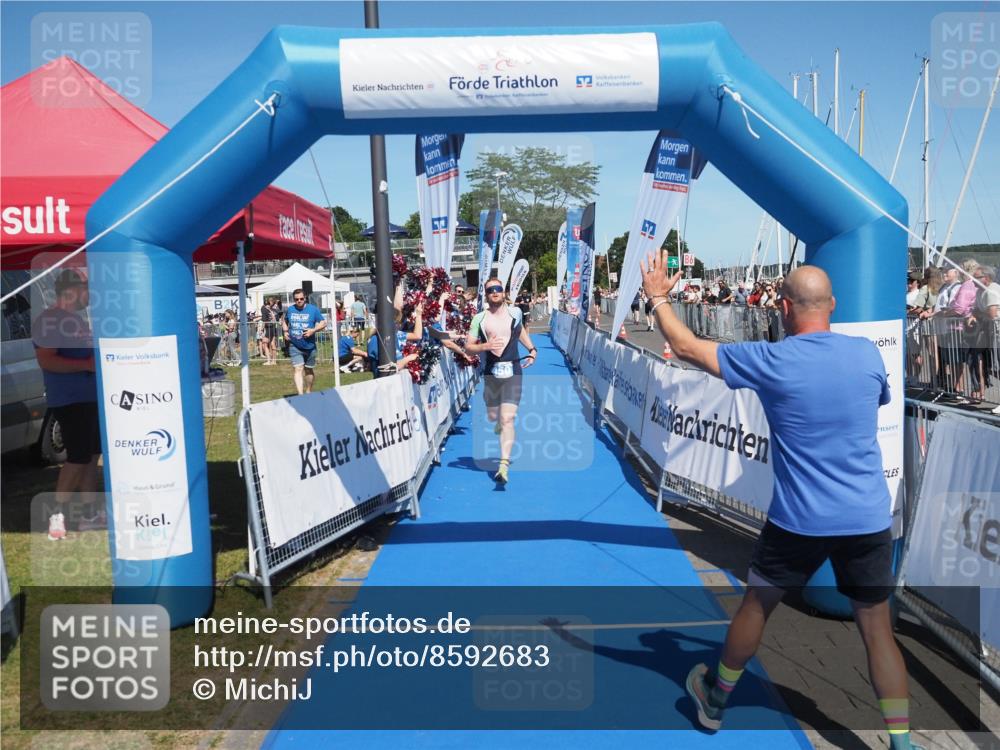 17.08.2025 - KN Förde Triathlon 2025 MichiJ http://msf.ph/oto/8592683 17.08.2025 13:52:39 Laufen 450, 458 meine-sportfotos.de
