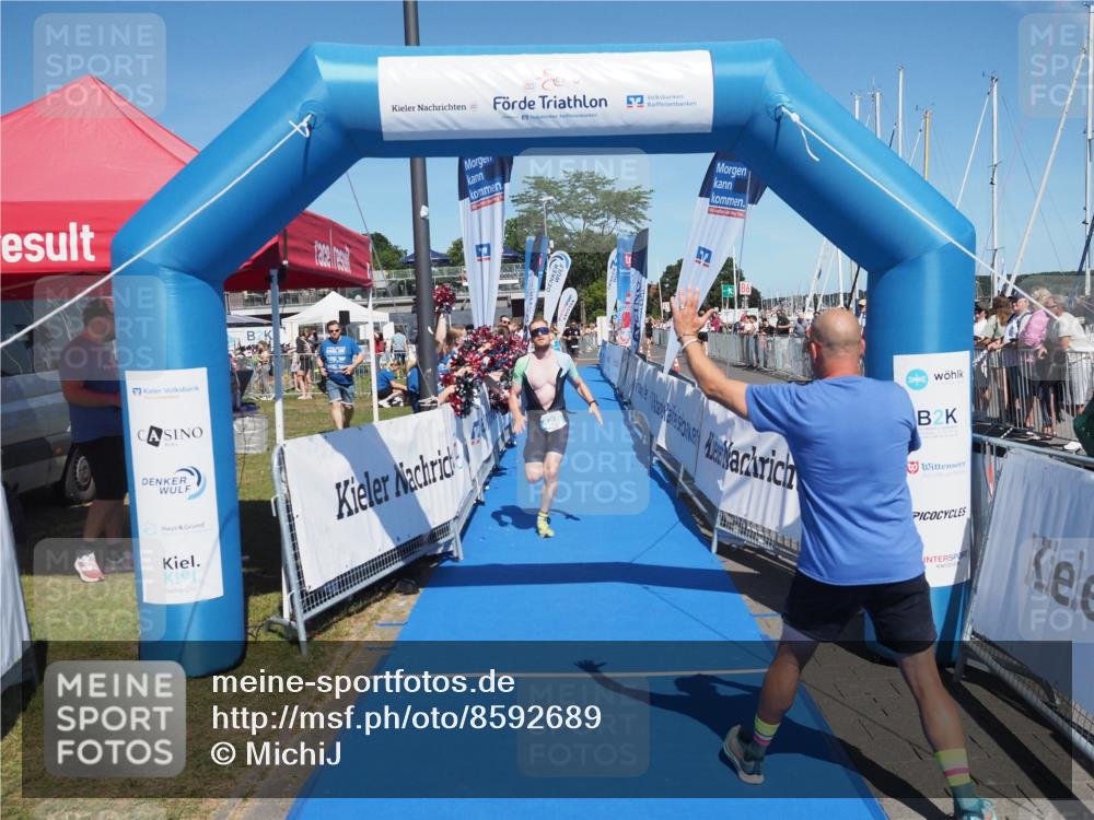 17.08.2025 - KN Förde Triathlon 2025 MichiJ http://msf.ph/oto/8592689 17.08.2025 13:52:39 Laufen 450, 458 meine-sportfotos.de