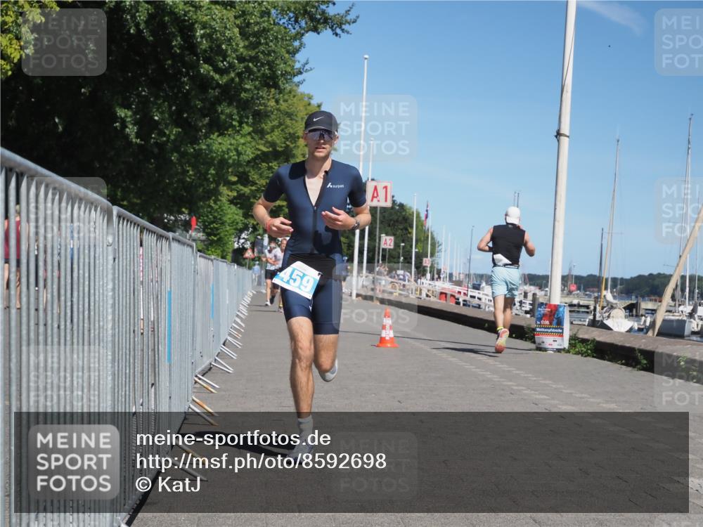 17.08.2025 - KN Förde Triathlon 2025 KatJ http://msf.ph/oto/8592698 17.08.2025 13:38:29 Laufen 419, 459 meine-sportfotos.de
