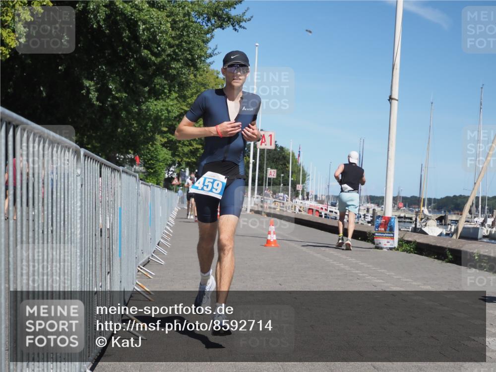 17.08.2025 - KN Förde Triathlon 2025 KatJ http://msf.ph/oto/8592714 17.08.2025 13:38:29 Laufen 419, 459 meine-sportfotos.de