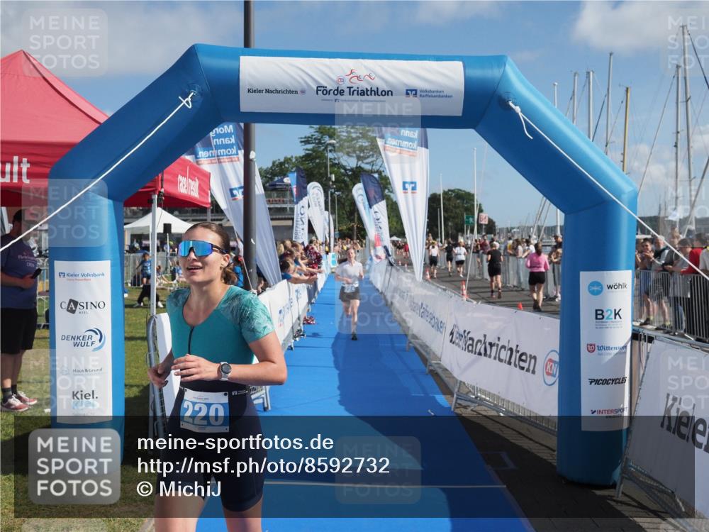 17.08.2025 - KN Förde Triathlon 2025 MichiJ http://msf.ph/oto/8592732 17.08.2025 10:35:35 Laufen 220, 224 meine-sportfotos.de