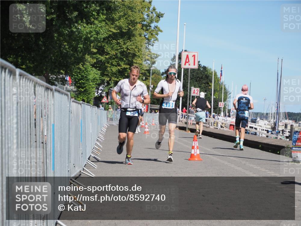 17.08.2025 - KN Förde Triathlon 2025 KatJ http://msf.ph/oto/8592740 17.08.2025 13:38:35 Laufen 419, 460 meine-sportfotos.de