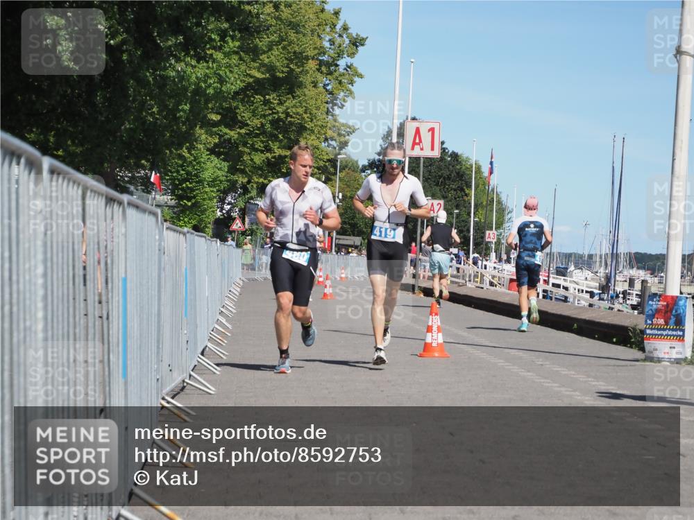 17.08.2025 - KN Förde Triathlon 2025 KatJ http://msf.ph/oto/8592753 17.08.2025 13:38:35 Laufen 419, 460 meine-sportfotos.de