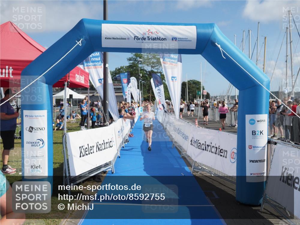 17.08.2025 - KN Förde Triathlon 2025 MichiJ http://msf.ph/oto/8592755 17.08.2025 10:35:36 Laufen 220, 224 meine-sportfotos.de