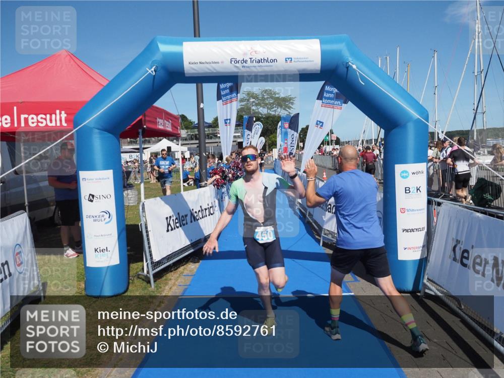 17.08.2025 - KN Förde Triathlon 2025 MichiJ http://msf.ph/oto/8592761 17.08.2025 13:52:40 Laufen 450, 458 meine-sportfotos.de