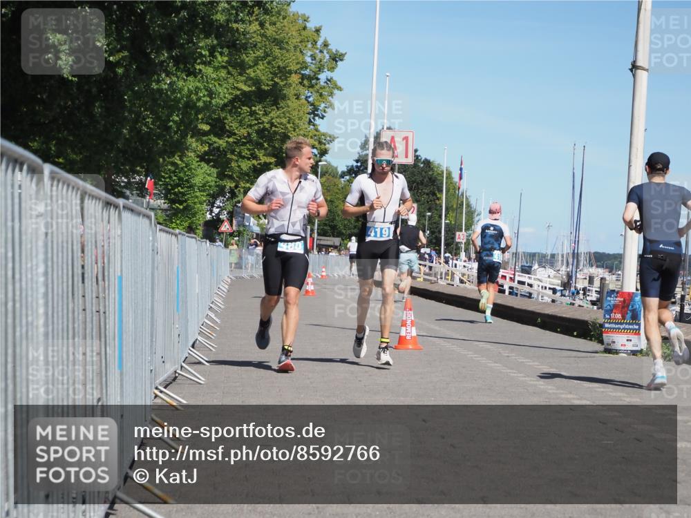 17.08.2025 - KN Förde Triathlon 2025 KatJ http://msf.ph/oto/8592766 17.08.2025 13:38:36 Laufen 415, 419, 460 meine-sportfotos.de