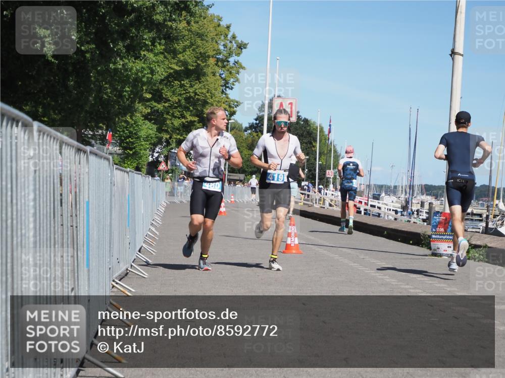17.08.2025 - KN Förde Triathlon 2025 KatJ http://msf.ph/oto/8592772 17.08.2025 13:38:36 Laufen 415, 419, 460 meine-sportfotos.de