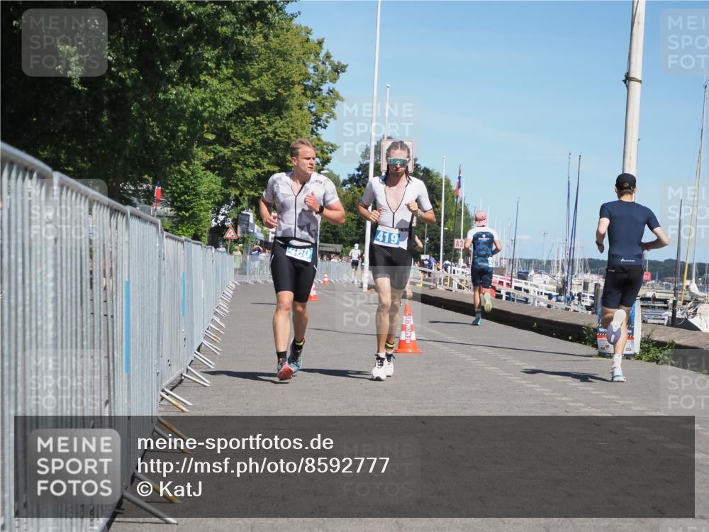 17.08.2025 - KN Förde Triathlon 2025 KatJ http://msf.ph/oto/8592777 17.08.2025 13:38:36 Laufen 415, 419, 460 meine-sportfotos.de