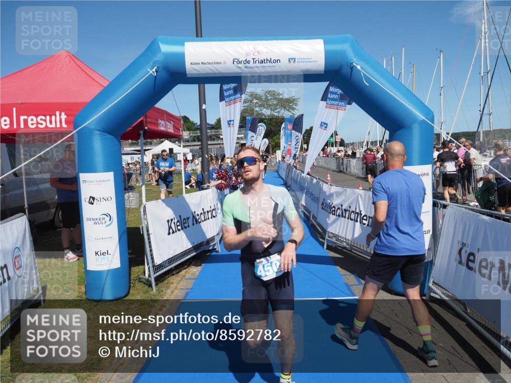 17.08.2025 - KN Förde Triathlon 2025 MichiJ http://msf.ph/oto/8592782 17.08.2025 13:52:41 Laufen 450 meine-sportfotos.de
