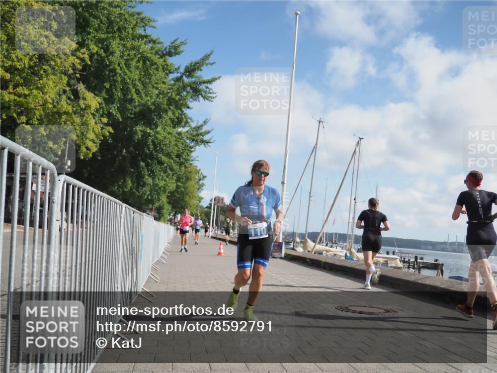 17.08.2025 - KN Förde Triathlon 2025 KatJ http://msf.ph/oto/8592791 17.08.2025 10:20:23 Laufen 110, 135, 192, 235 meine-sportfotos.de