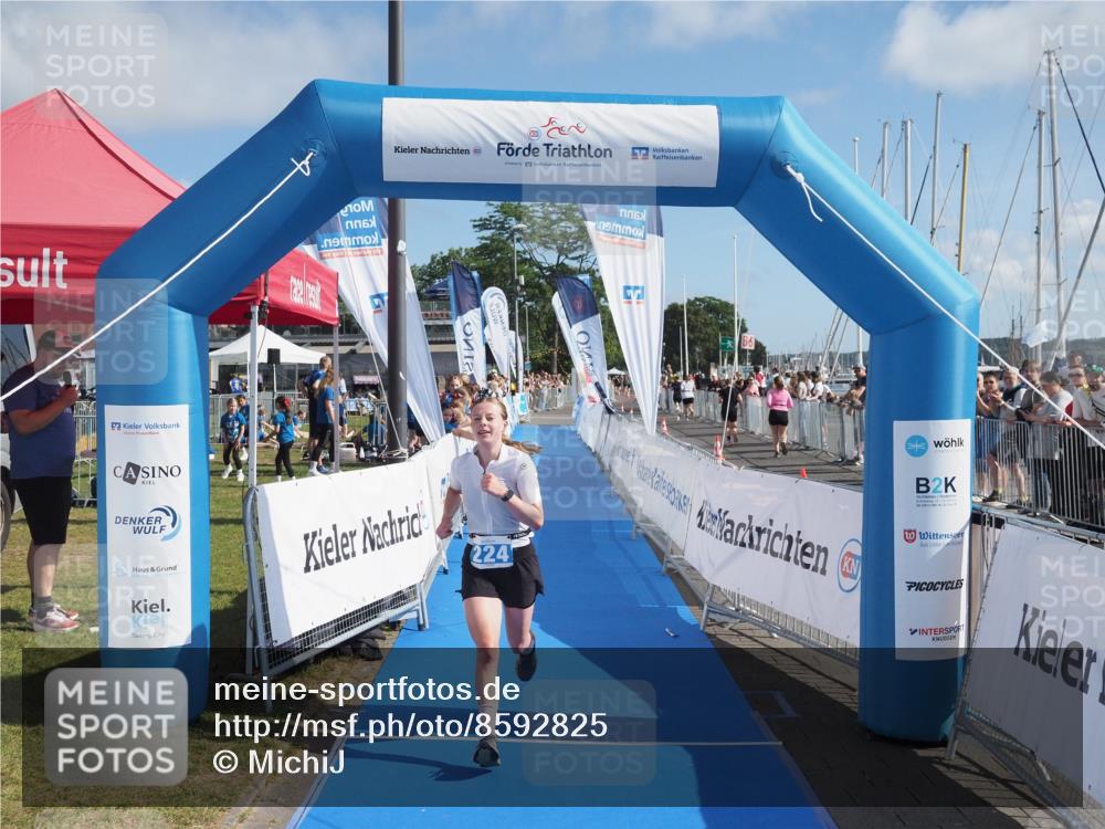 17.08.2025 - KN Förde Triathlon 2025 MichiJ http://msf.ph/oto/8592825 17.08.2025 10:35:38 Laufen 220, 224 meine-sportfotos.de