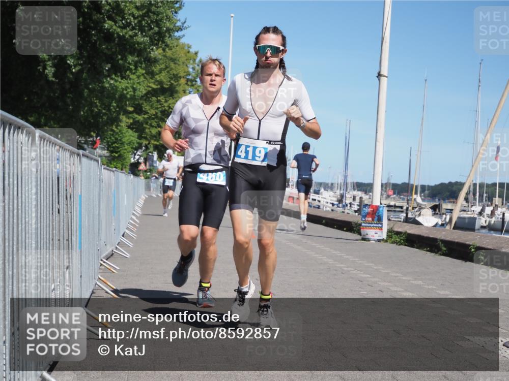 17.08.2025 - KN Förde Triathlon 2025 KatJ http://msf.ph/oto/8592857 17.08.2025 13:38:38 Laufen 415, 419, 460 meine-sportfotos.de