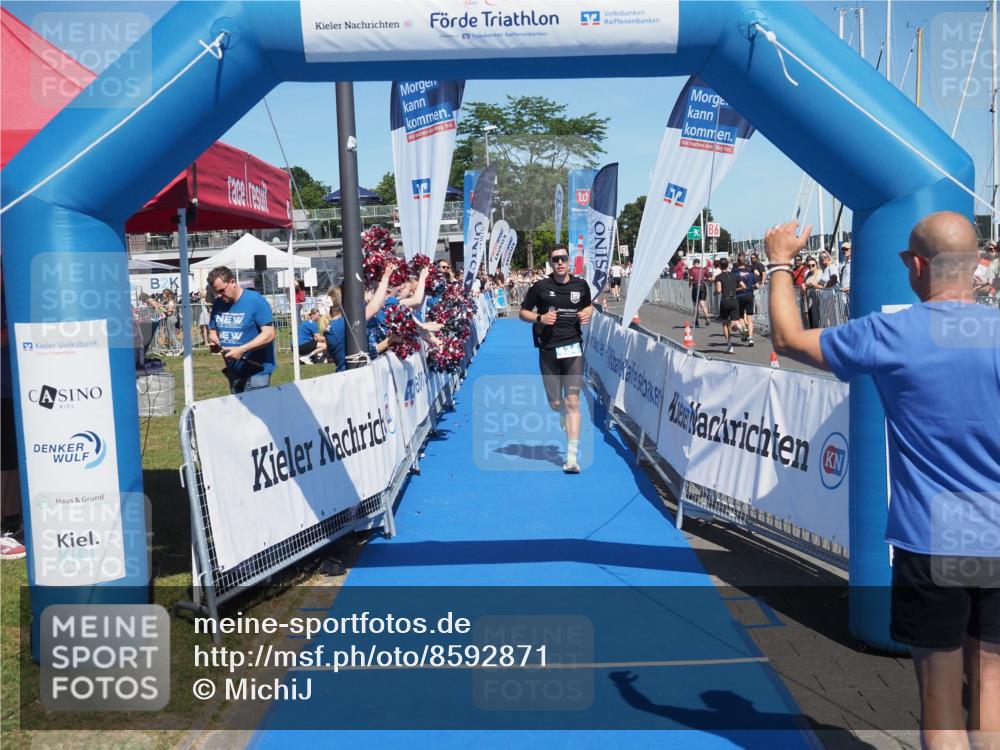 17.08.2025 - KN Förde Triathlon 2025 MichiJ http://msf.ph/oto/8592871 17.08.2025 13:52:46 Laufen 434 meine-sportfotos.de