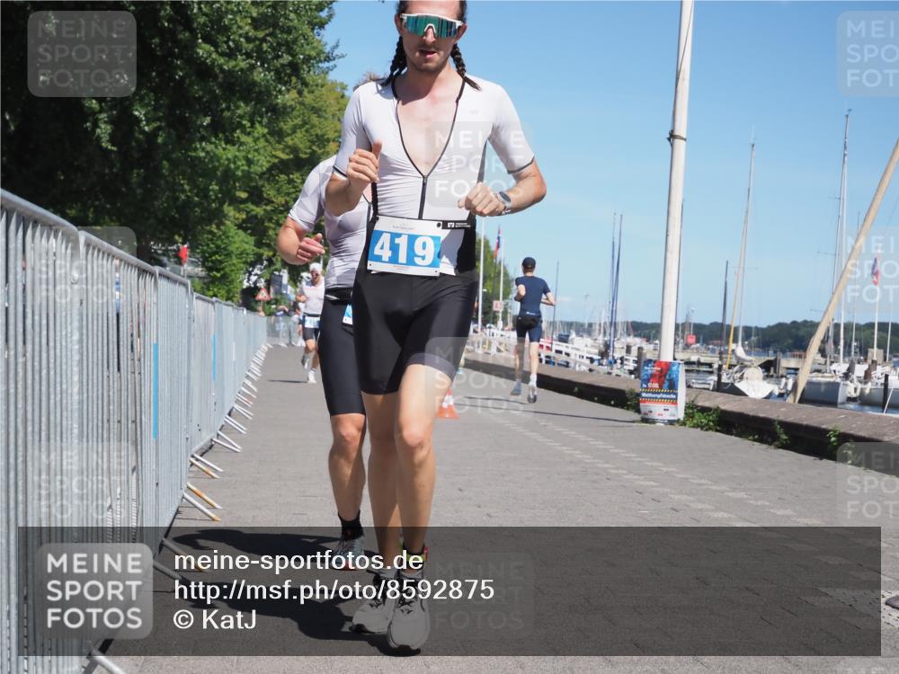 17.08.2025 - KN Förde Triathlon 2025 KatJ http://msf.ph/oto/8592875 17.08.2025 13:38:38 Laufen 415, 419, 460 meine-sportfotos.de