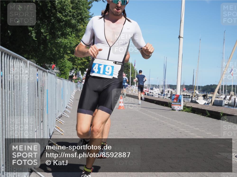 17.08.2025 - KN Förde Triathlon 2025 KatJ http://msf.ph/oto/8592887 17.08.2025 13:38:39 Laufen 415, 419, 460 meine-sportfotos.de