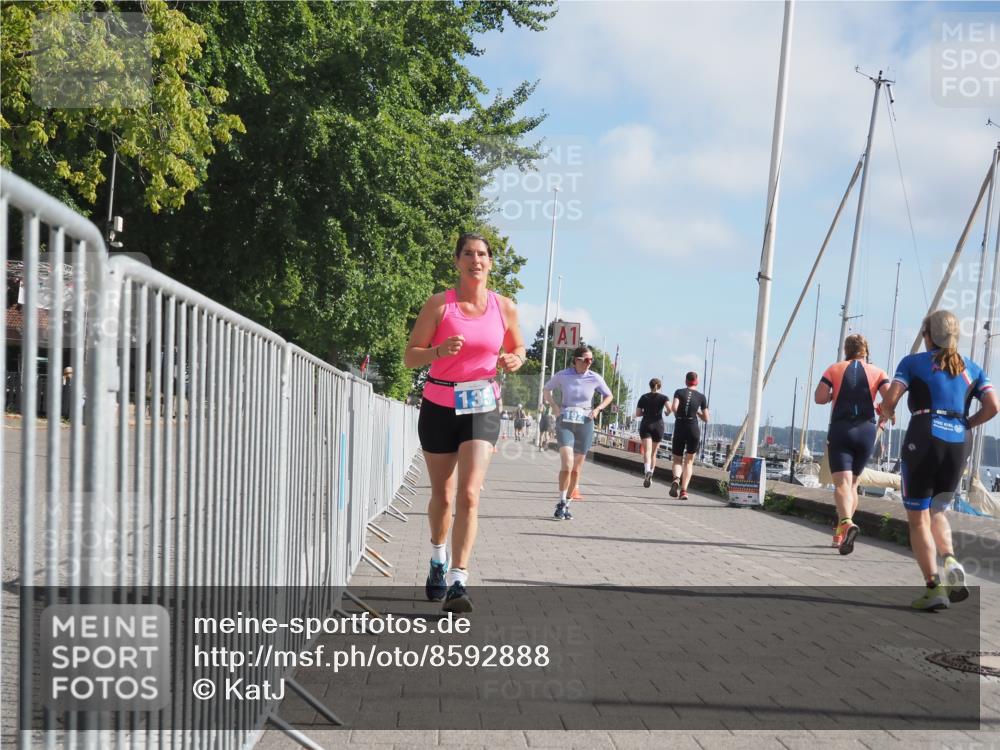 17.08.2025 - KN Förde Triathlon 2025 KatJ http://msf.ph/oto/8592888 17.08.2025 10:20:28 Laufen 106, 135, 192 meine-sportfotos.de