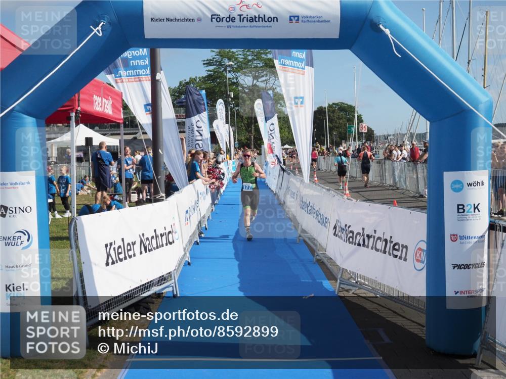 17.08.2025 - KN Förde Triathlon 2025 MichiJ http://msf.ph/oto/8592899 17.08.2025 10:36:09 Laufen 177 meine-sportfotos.de