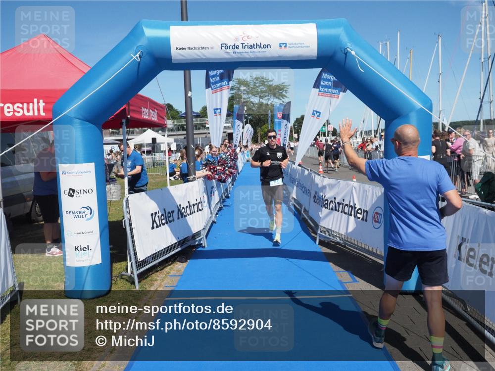 17.08.2025 - KN Förde Triathlon 2025 MichiJ http://msf.ph/oto/8592904 17.08.2025 13:52:46 Laufen 434 meine-sportfotos.de