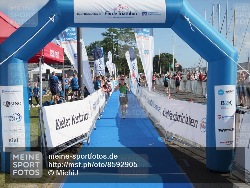 17.08.2025 - KN Förde Triathlon 2025 MichiJ http://msf.ph/oto/8592905 17.08.2025 10:36:09 Laufen 177 meine-sportfotos.de